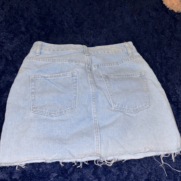 Blue denim skirt - Picture 2 of 2
